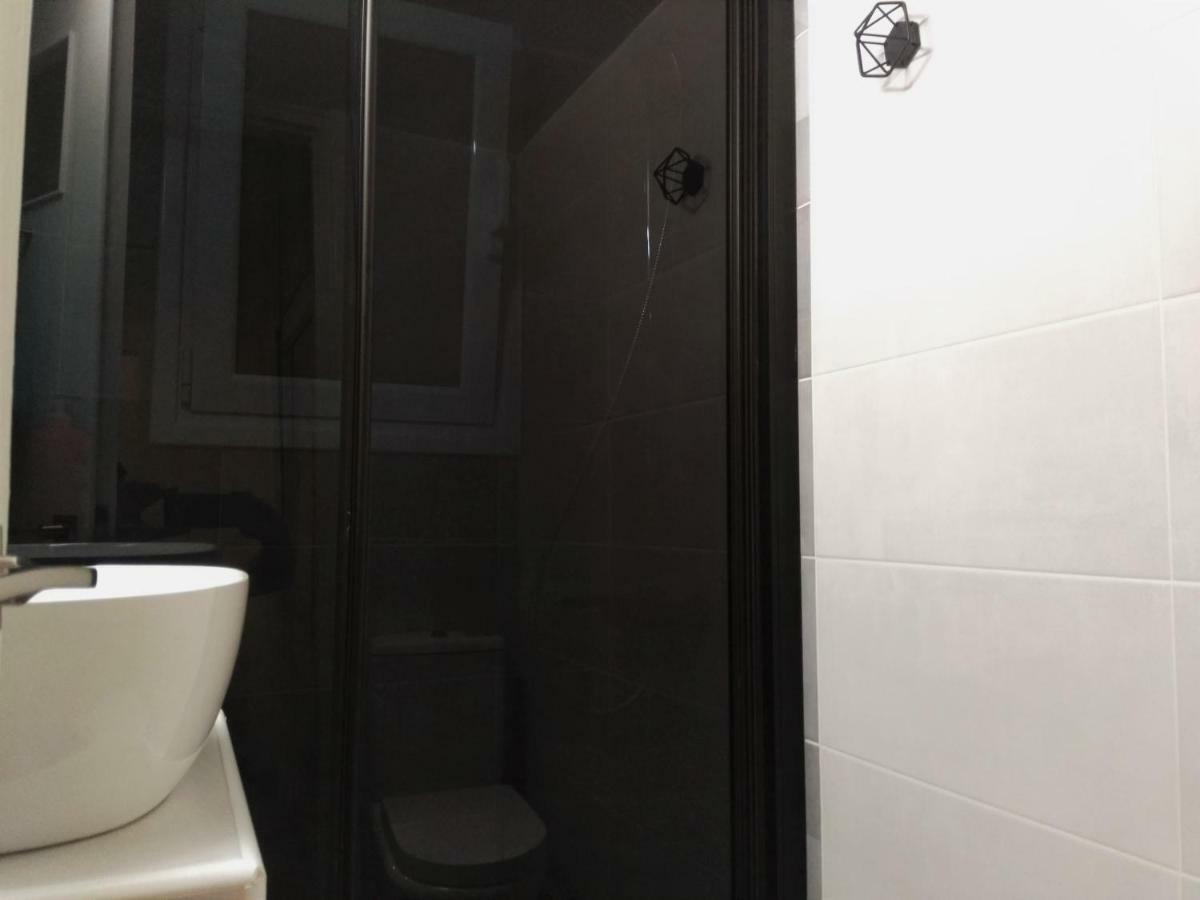 Athens Pangrati Modern Apt 10Min To Metro Zewnętrze zdjęcie